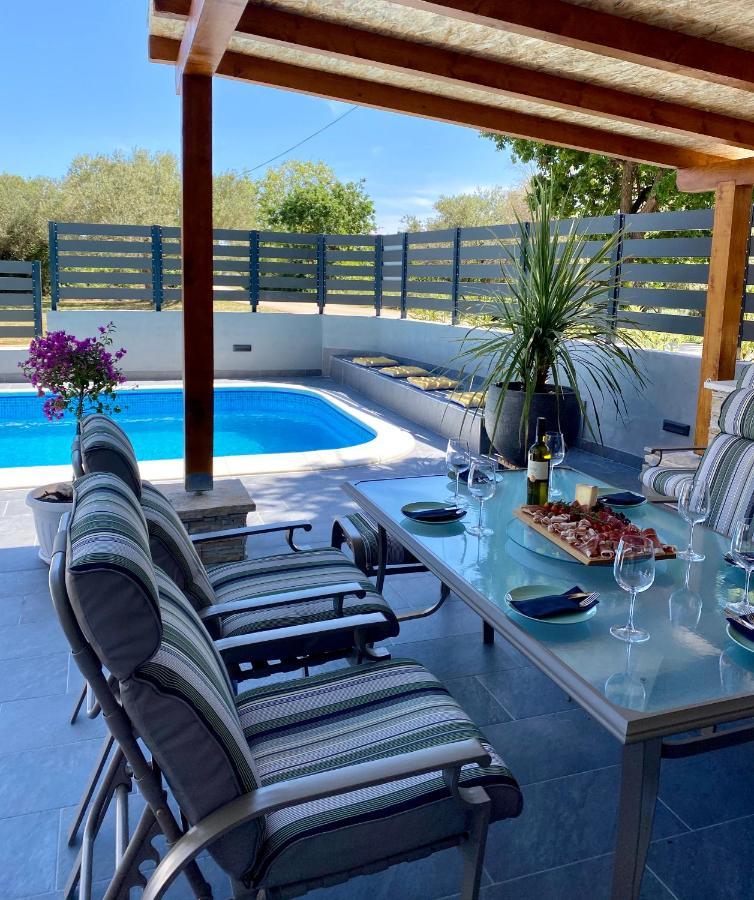 Villa Twins Sukosan With Heated Pool 외부 사진