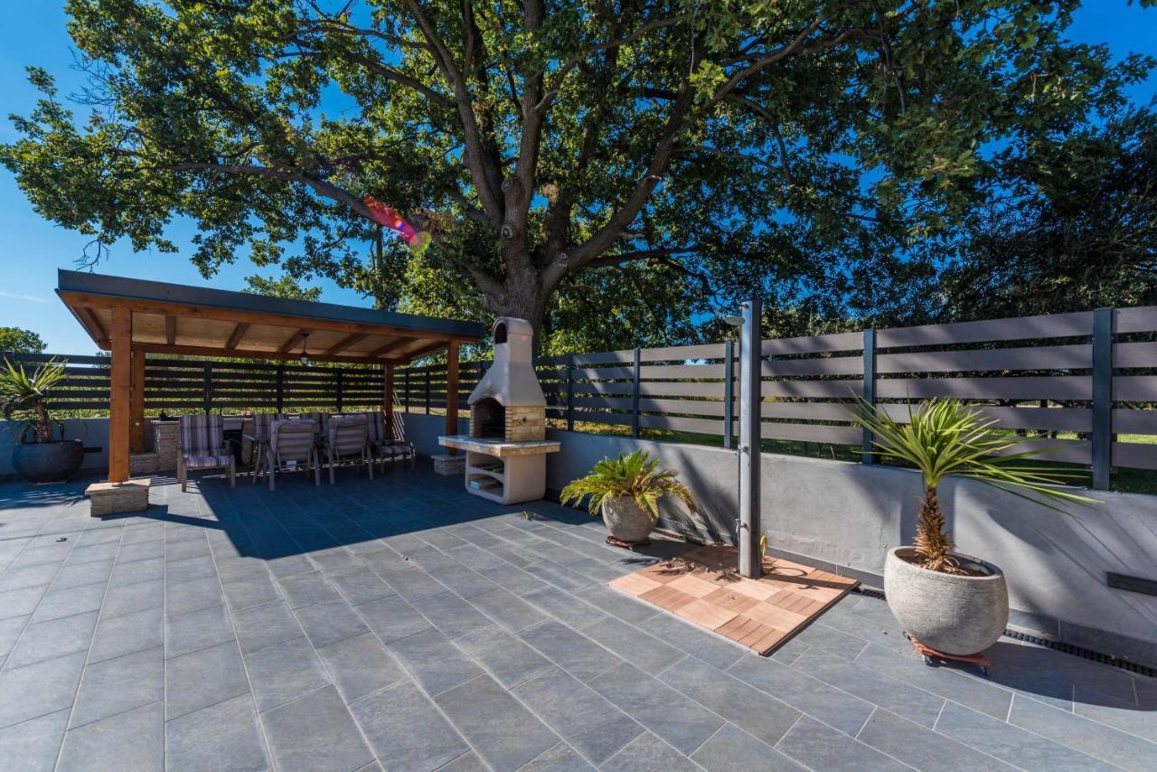 Villa Twins Sukosan With Heated Pool 외부 사진